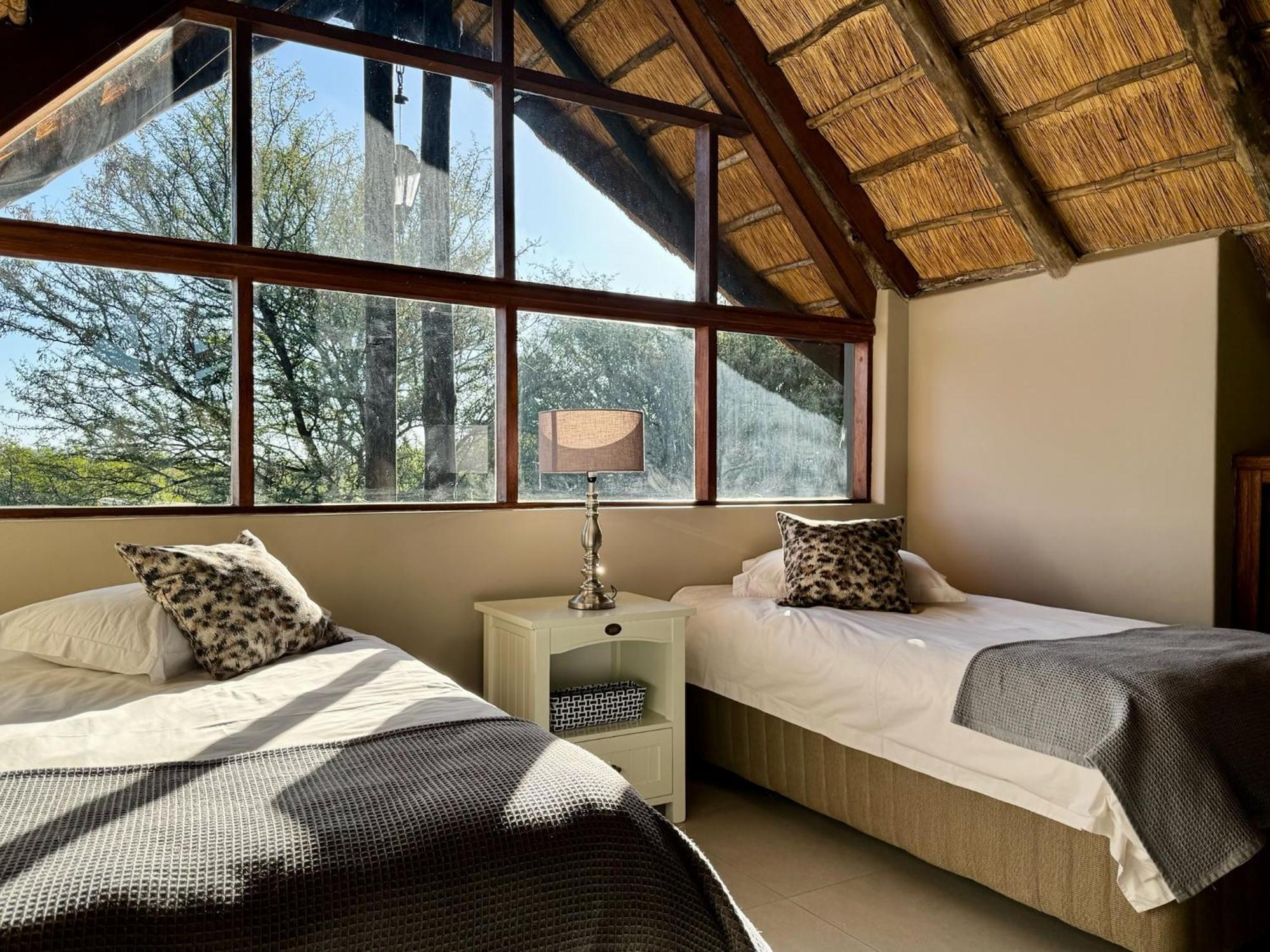 Pangolin Game Lodge - Self Catering, Incl 2 Game Drives Per Day Matlhagame Екстериор снимка