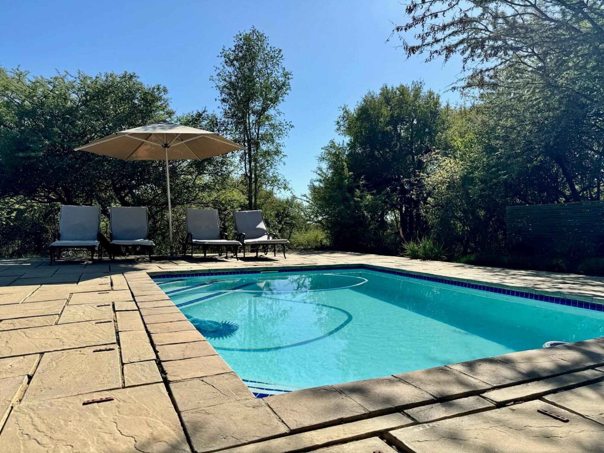 Pangolin Game Lodge - Self Catering, Incl 2 Game Drives Per Day Matlhagame Екстериор снимка